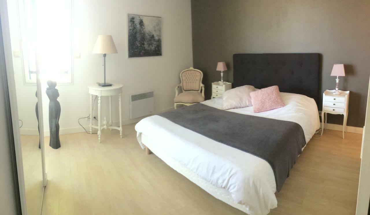Vue Exceptionnelle Sur Les Tours ! Charme Et Tranquillite Lägenhet La Rochelle  Exteriör bild
